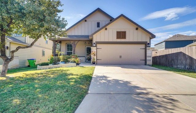 Davis Ranch Home w/Pool Access & Fenced Yard!