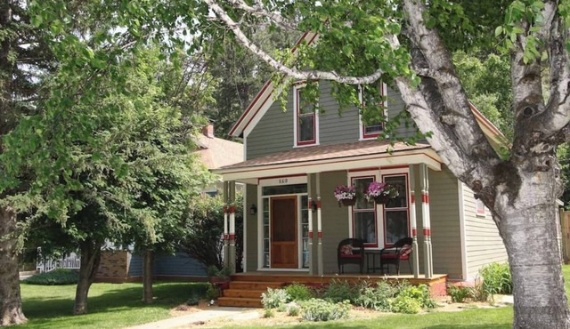 Deadwood’s Old Front Porch as featured in Destination Deadwood Magazine