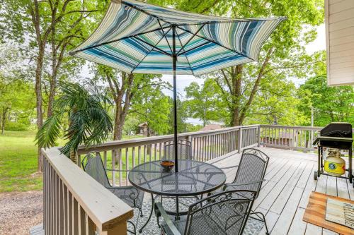 Deck & Table Rock Lake View: Shell Knob Escape!