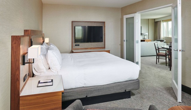 DoubleTree by Hilton Fullerton in Fullerton
