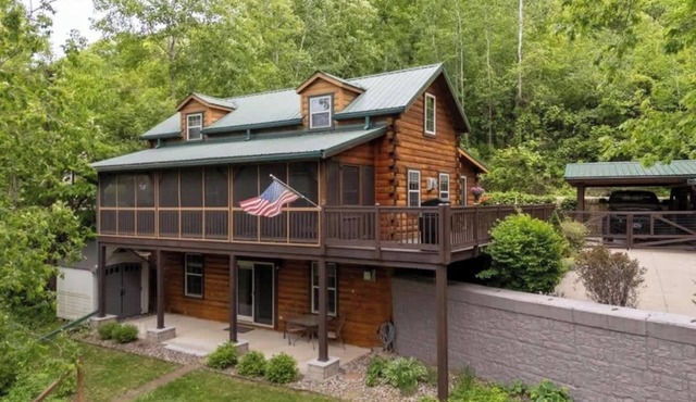 Driftless Luxury Cabin - Sleeps 6 - Minutes to Downtown Wabasha in Wabasha