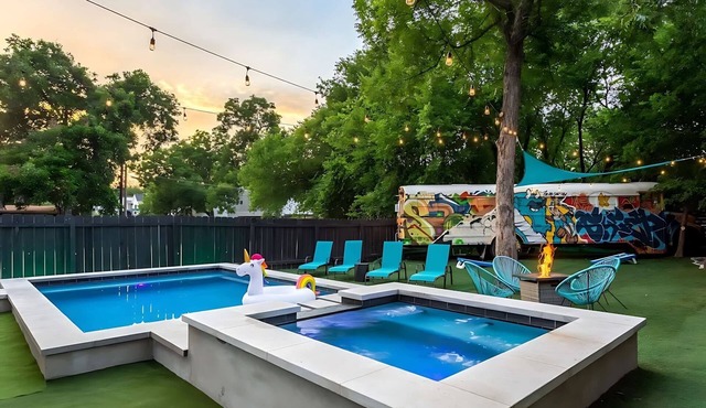 East Austin Pool and Hot Tub Retreat Near Rainey