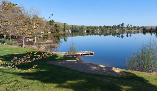 Entire Waterfront Resort - 3 Suites, 2 beaches, 3 docks, Sleeps up to 16 in Combermere