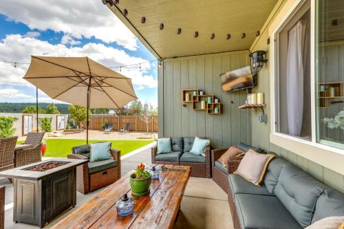 Flagstaff Home w/Backyard Oasis: 38 Mi to Sedona!