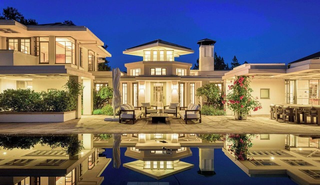 Frank Lloyd Wright-Inspired Healdsburg Estate