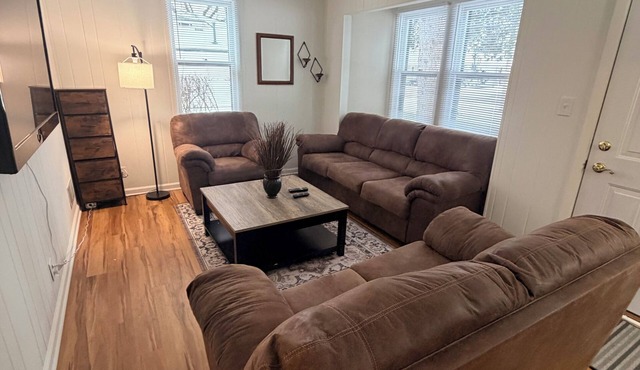 Greenfield’s 96th Gradient-2 bedroom home with a large yard
