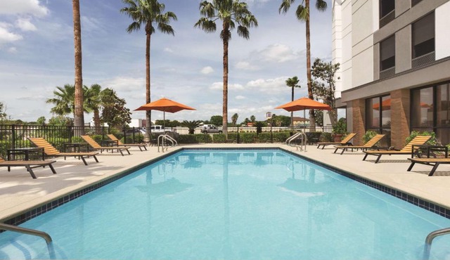 Hampton Inn - Houston/Brookhollow