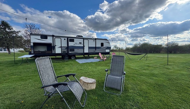 Haven on Wheels- Cozy Travel Trailer Getaway in Nature