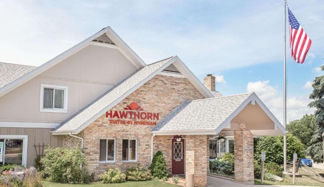 Hawthorn Extended Stay by Wyndham Green Bay
