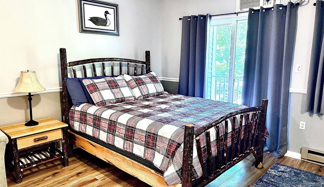 Hickory Lodge Condo Resort Main Street Lincoln with pool and hot-tub and Kitchen