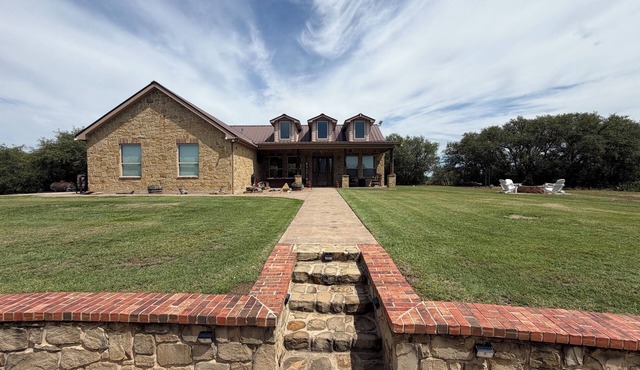 Hidden Gem: Private 3BR Retreat in Cross Plains