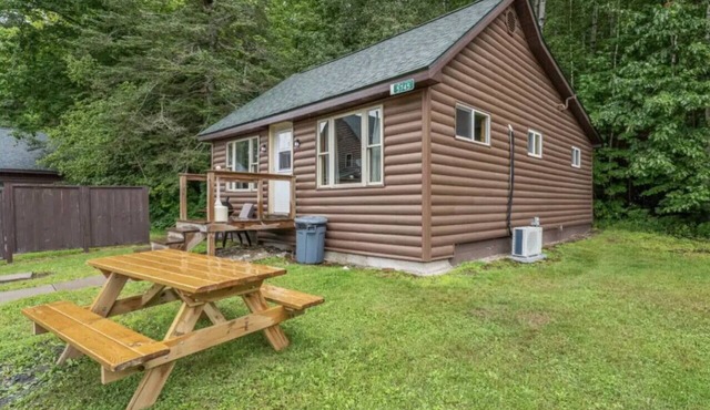 Hillside Resort Cabin #10