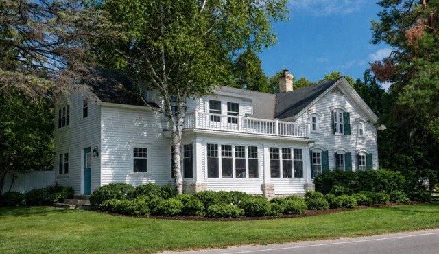 Historic Ephraim Home Across from Anderson Dock