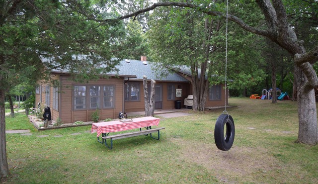 House Of Three Bears Vacation Property On Green Lake WI