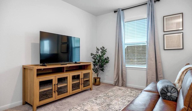 Hutto Executive Suite