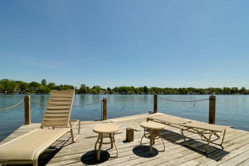 Island Cottage on Evans Lake: Boat Rental Required