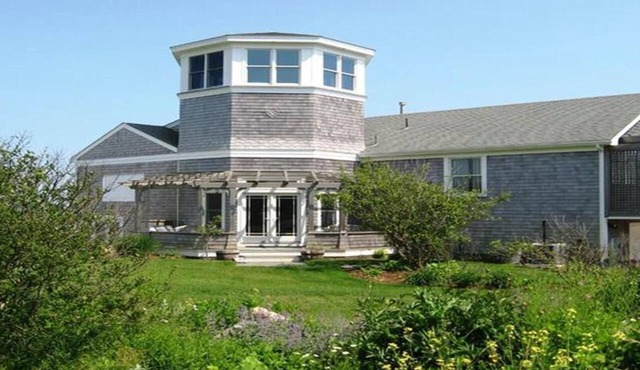 Kerry s Folly Kerry s Folly Oceanfront home in Green Hill