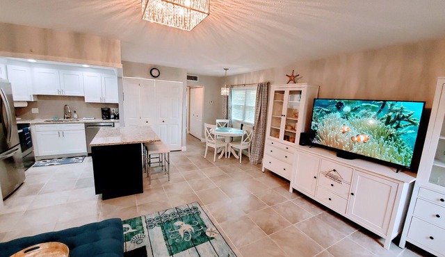 Kings Point 55+ Golf Resort Living at its BEST! Sun City Center w/24 Hr Security