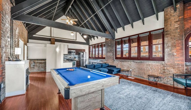 La Casa de Cathedral | W/Pool Table