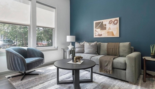Landing | Amazing 1BD, Courtyard, Rooftop Lounge