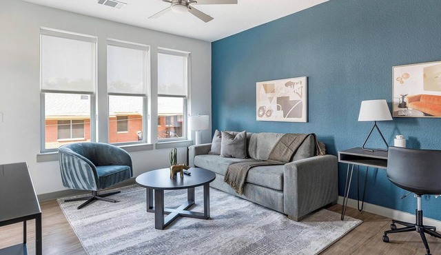 Landing | Amazing 1BD, Pool, Rooftop Lounge