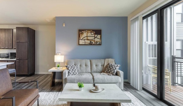 Landing | Beautiful 2BD, Courtyard, Gym