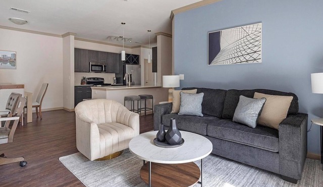 Landing | Chic 2BD, Yoga Studio, Gym