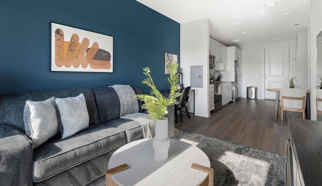 Landing | Spectacular 1BD, Pool, Gym