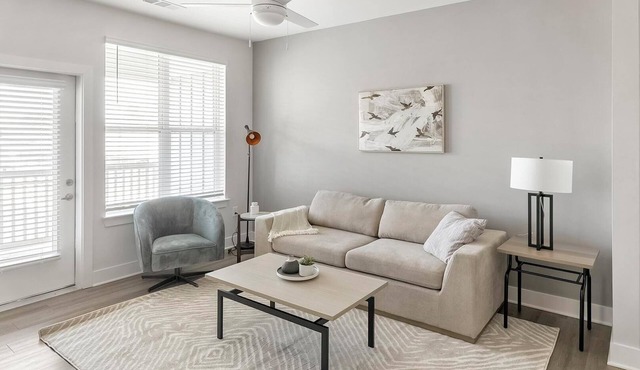 Landing | Spectacular 1BD, Gym, Pool