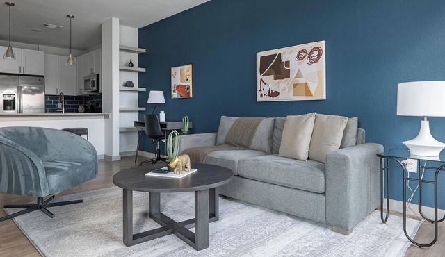 Landing | Stunning 1BD, Pool, Gym