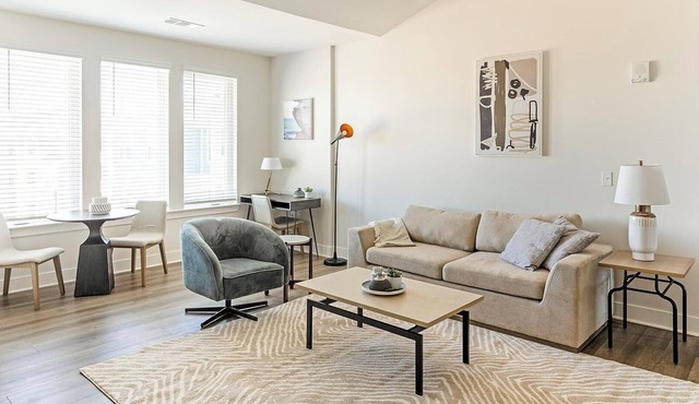 Landing | Stunning 1BD, Courtyard, Yoga Studio