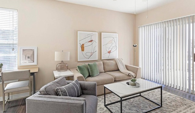 Landing | Stylish 1BD, Rooftop Lounge, Gym