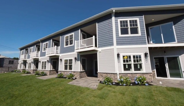 Long Beach Suites: Steps To Beach, Newly Built in Gloucester