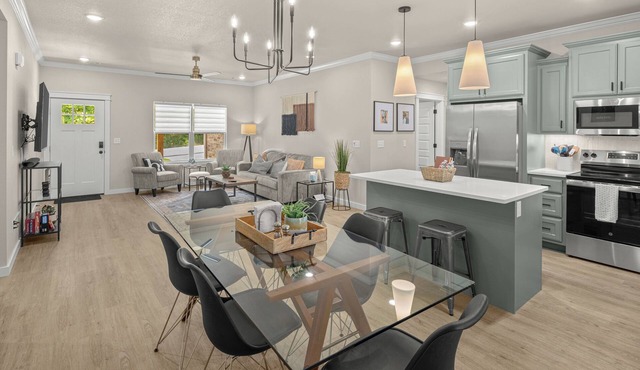 Luxe 3BR/2BA Home Directly on Flo Ride & Back 40! Bike Repair & Wash Station!