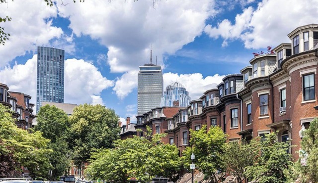 Luxury 1 BR condo in South-End Boston, walk to Back Bay, Prudential, Copley