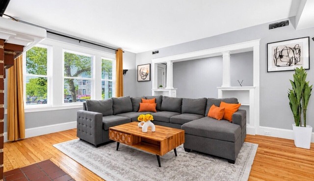 Luxury 5BR APT | Boston