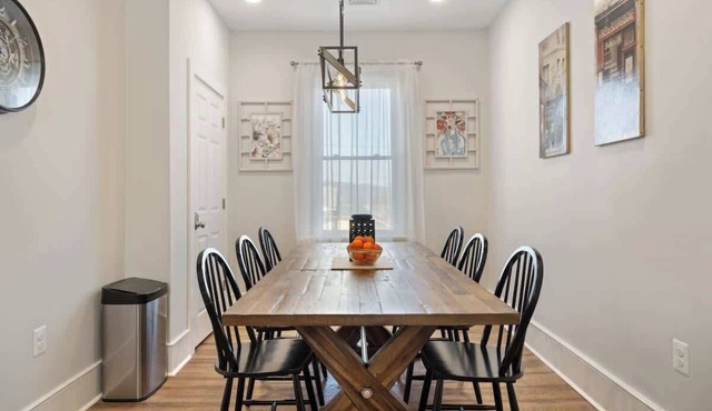 Luxury Condo at Luray - Mins to Main St & Caverns!