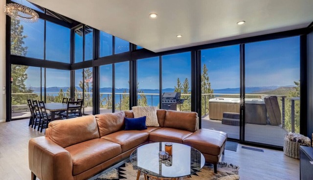 Luxury Estate | Hot Tub & Lake Views | Sleeps 8