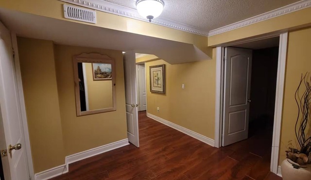 Luxury Executive Suite in Valley in Brampton