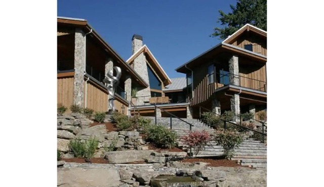 Luxury Retreat in Street of Dreams near Portland