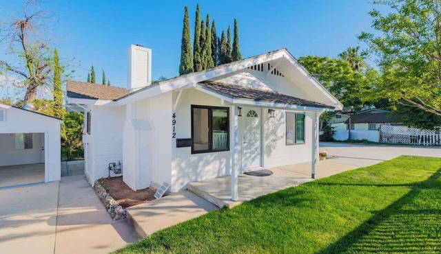 @ Marbella Lane - Classy 3BR Jewel w/Open Vibe