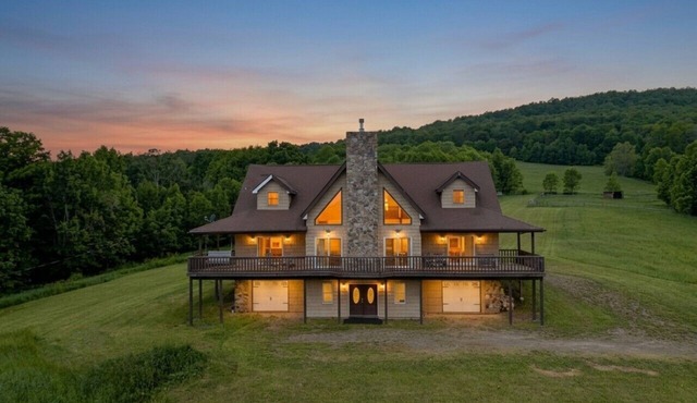 Massive 6BR 5BA Country Home with Central AC