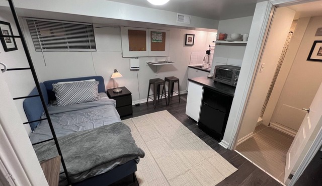 Micro Nook Private Studio Apartment in Toronto