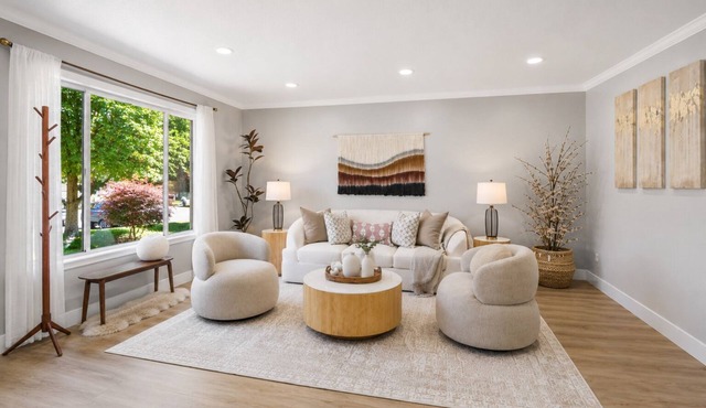 Modern 3BR Dublin - Office, Laundry & Private Yard