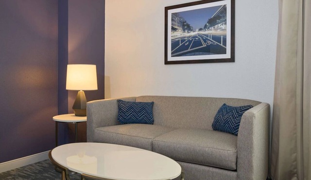 Modern Stay near National Mall, Smithsonian Museums & DC Convention Center