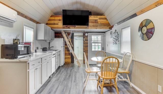 Montezuma Vacation Rental with Fire Pit Access!
