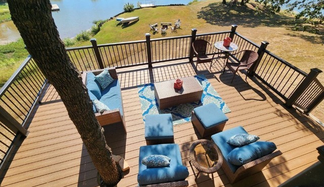 Moonlight Bay Cabin with Private Lake Access in Arbuckle Area. Pet friendly. in Sulphur