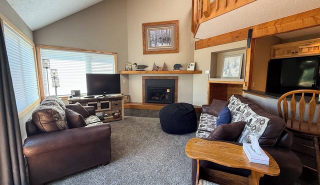 Moosehead Lodge - Ski in/Ski Out on Voyager Trail