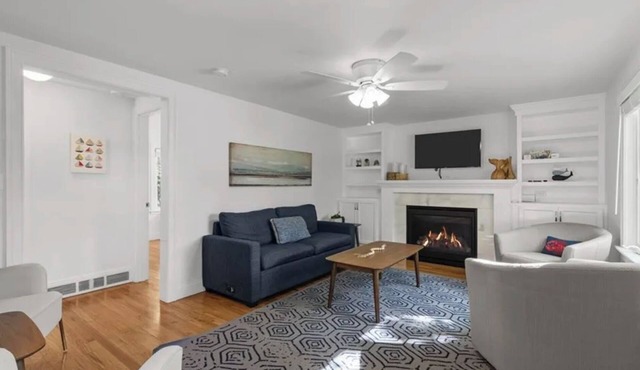 Narragansett Beach House - Across from Narrow River