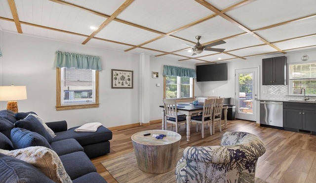 Nautical Miles Home, Close to Park, Beach & Shops